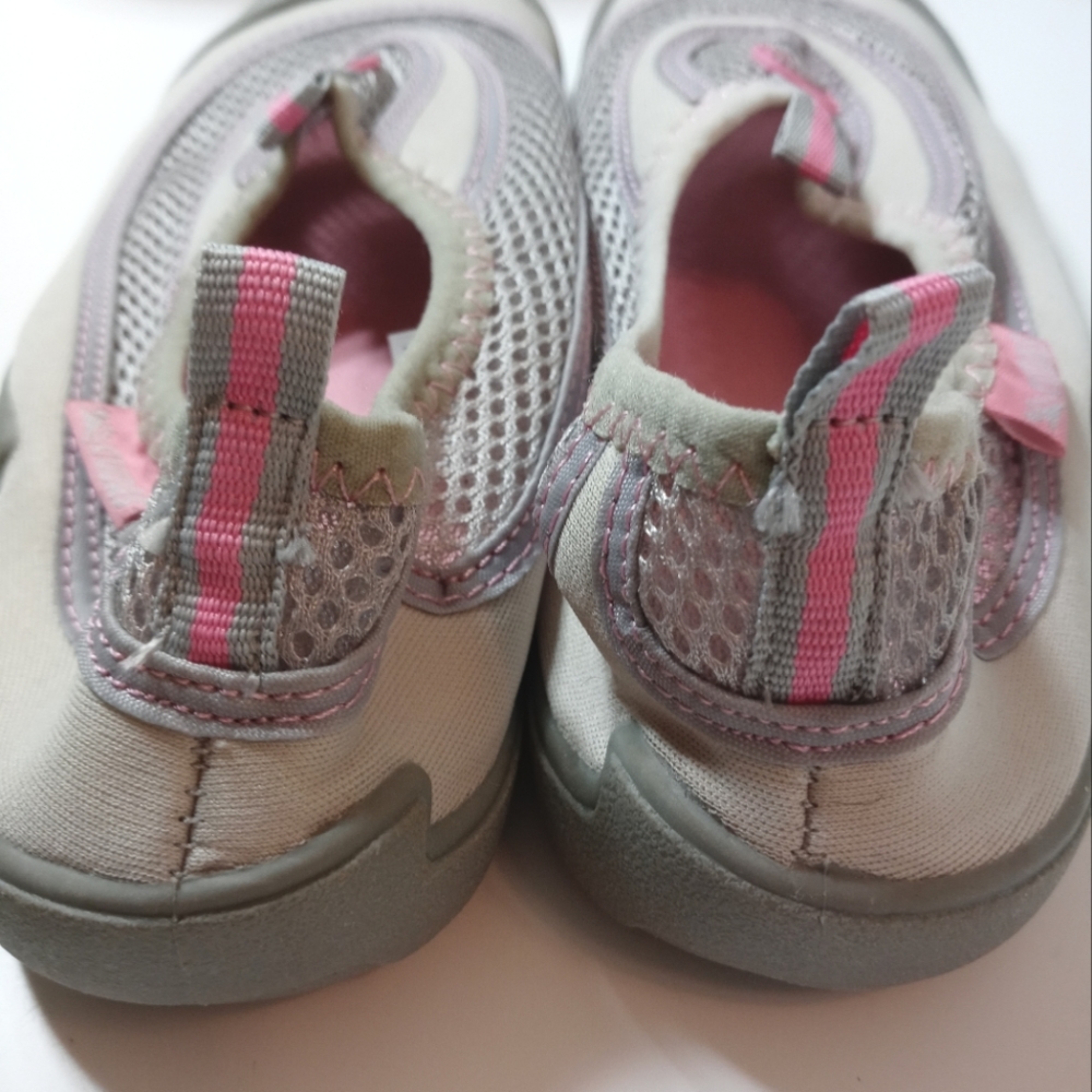 Cudas Grey and Pink Mesh Water Shoes Size 8 - Picture 3 of 5